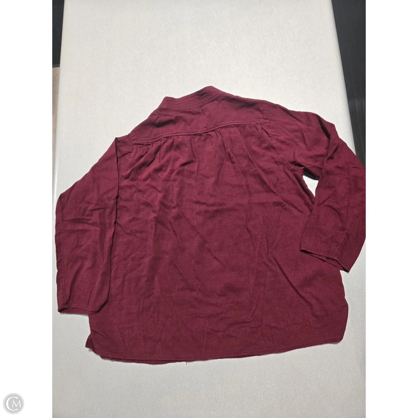 Top Long Sleeve By Old Navy In Maroon, Size: S