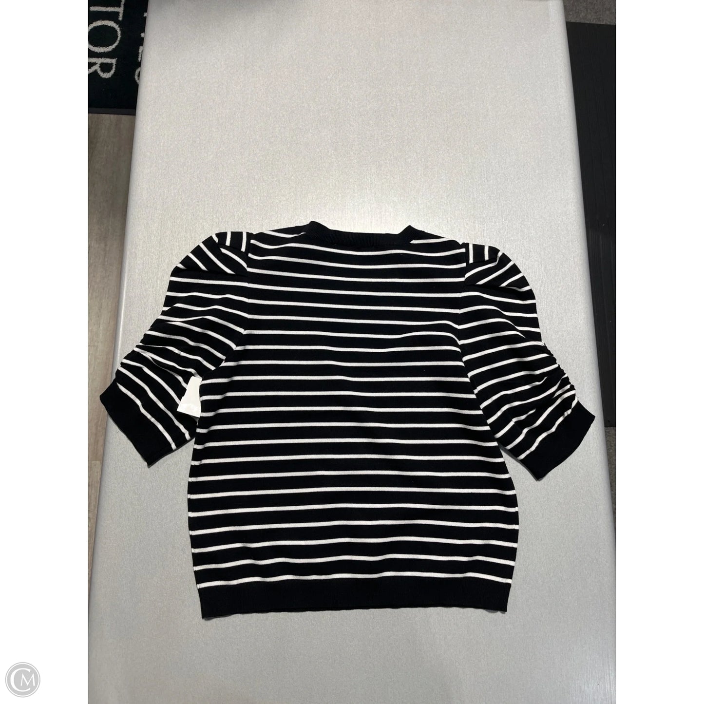 Top Short Sleeve By Dkny In Striped Pattern, Size: L