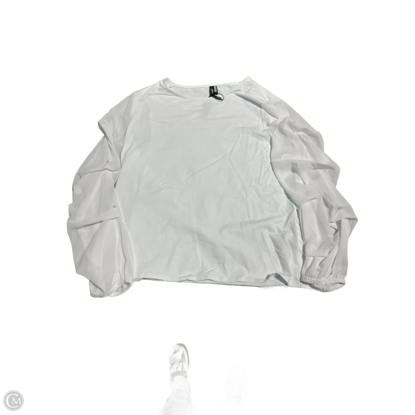 Top Long Sleeve By Cmb In White, Size: Xl