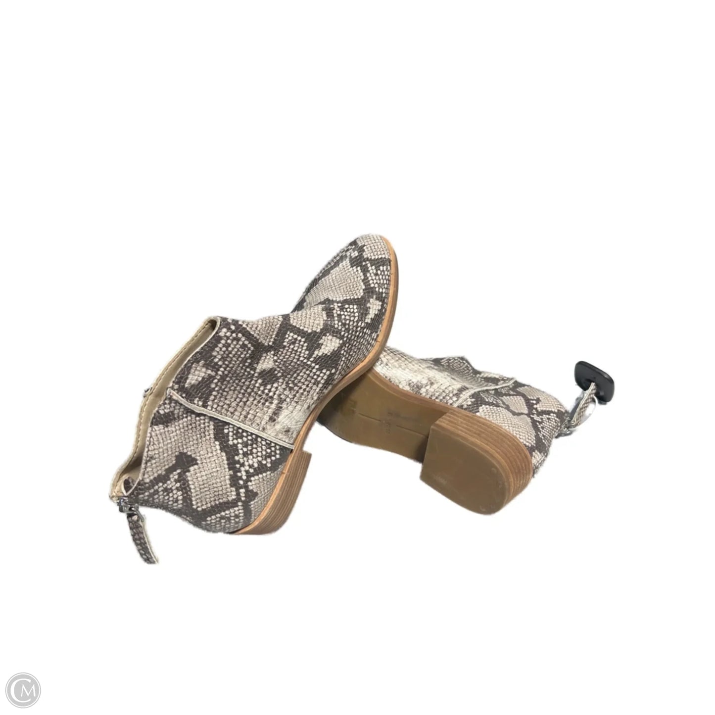 Boots Ankle Flats By Dolce Vita In Animal Print, Size: 8.5