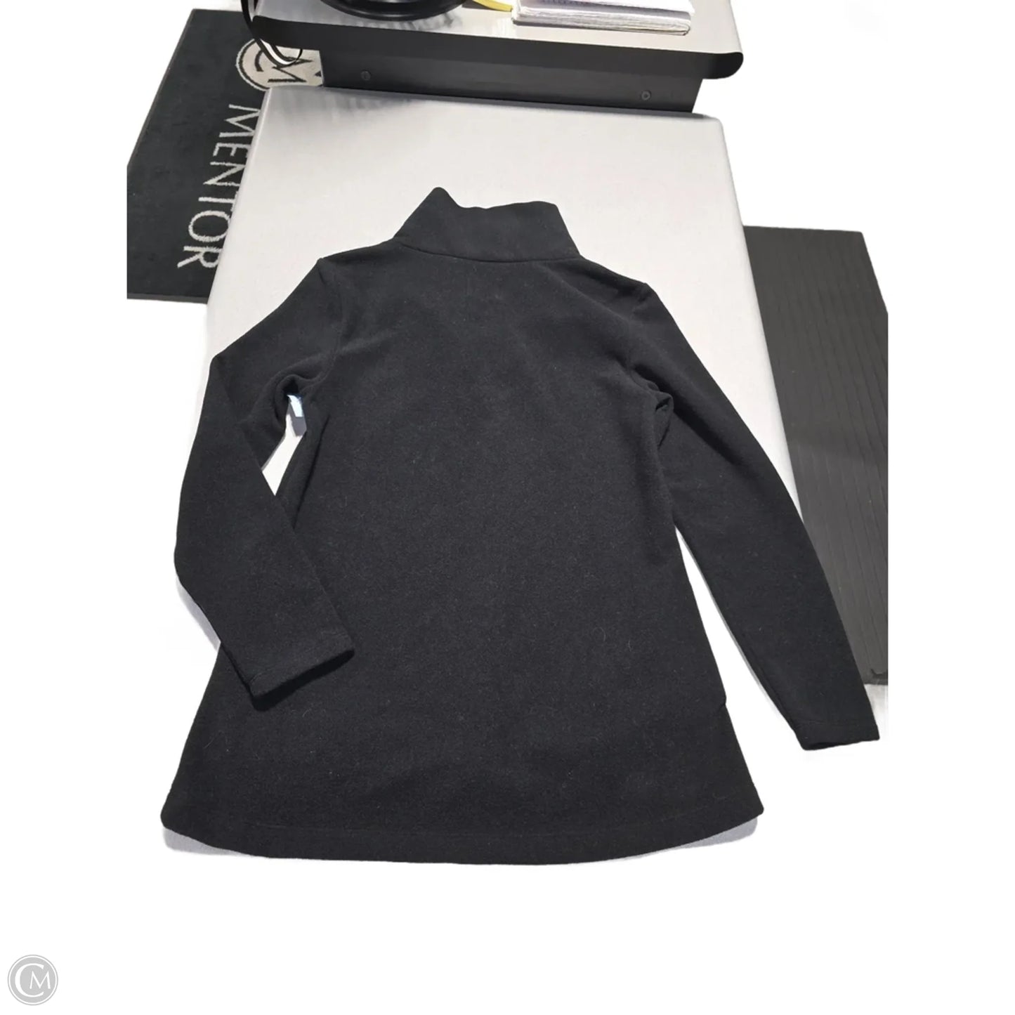 Top Long Sleeve By Cmc In Black, Size: L