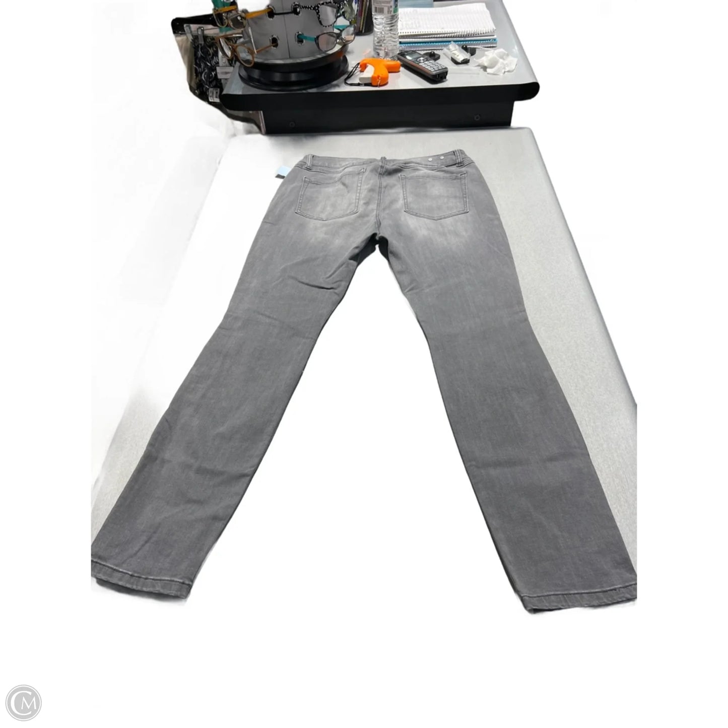 Jeans Straight By Cabi In Grey, Size: 8