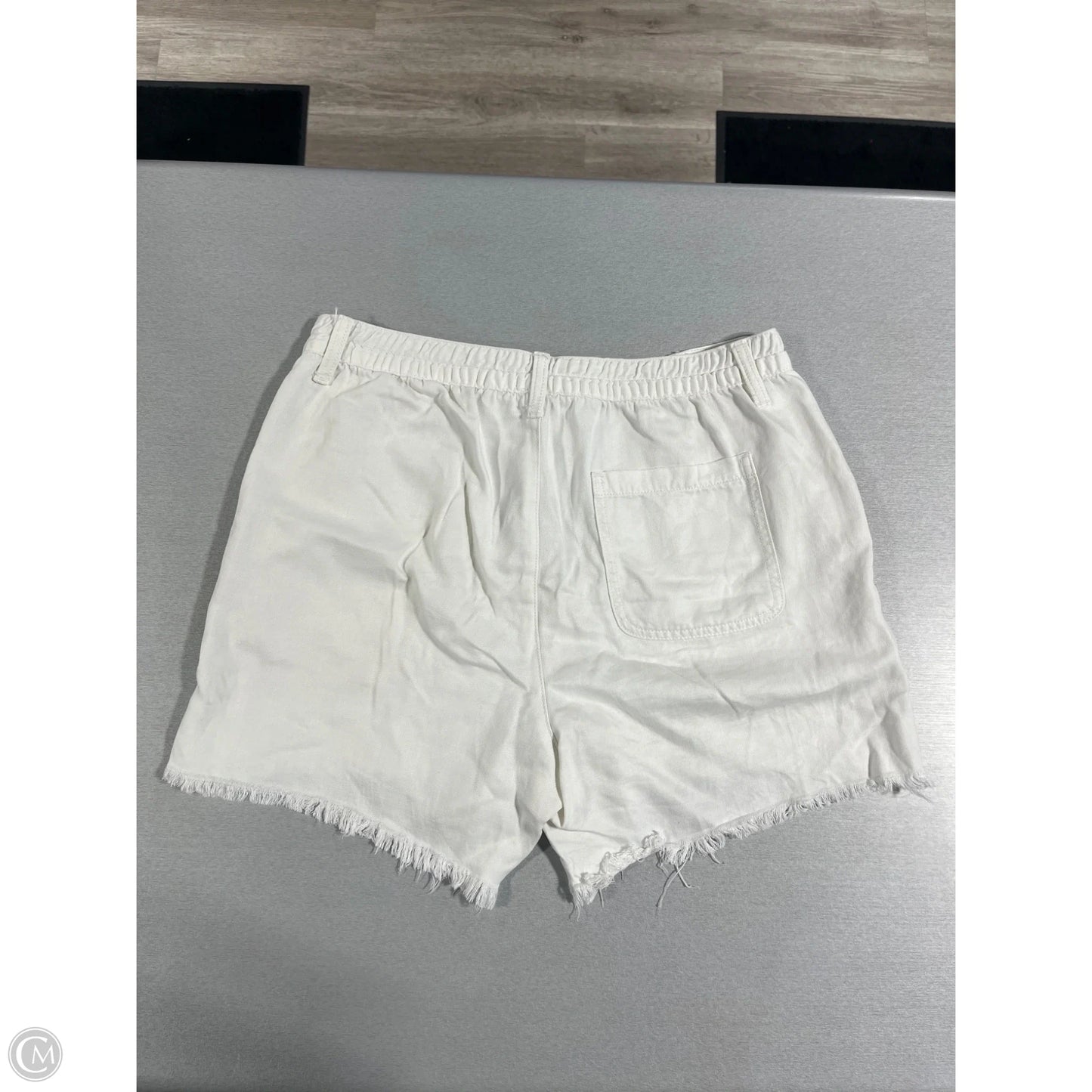 Shorts By Aerie In White, Size: M