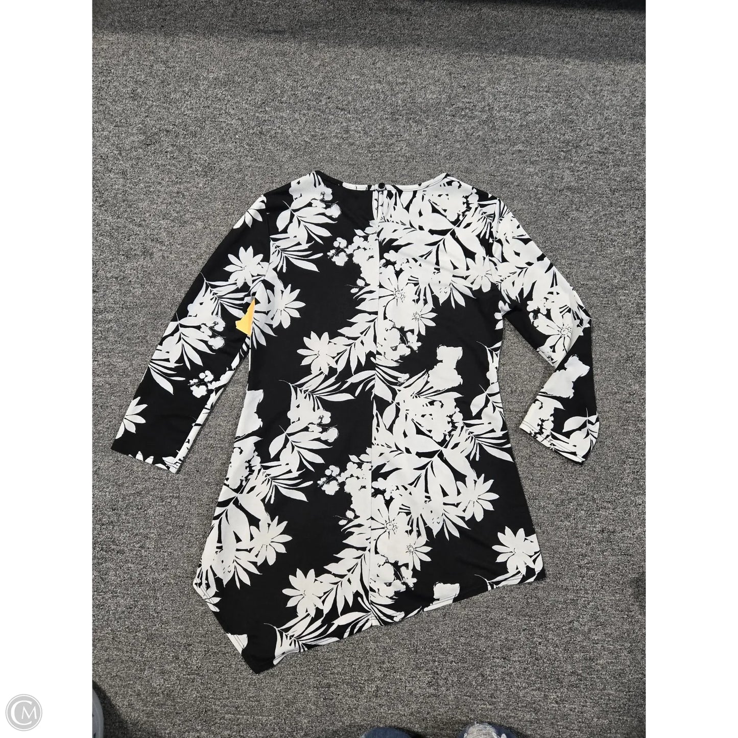 Top Long Sleeve Basic By Ny Collection In Floral Print, Size: S