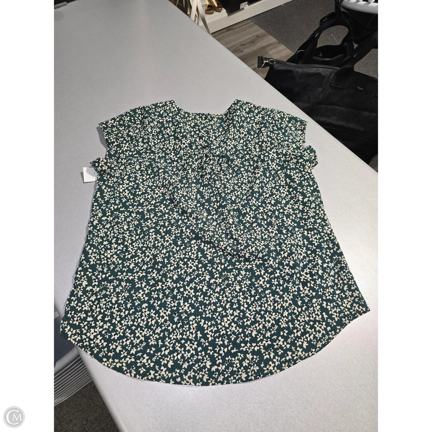Top Sleeveless By Monday Fun In Floral Print, Size: L