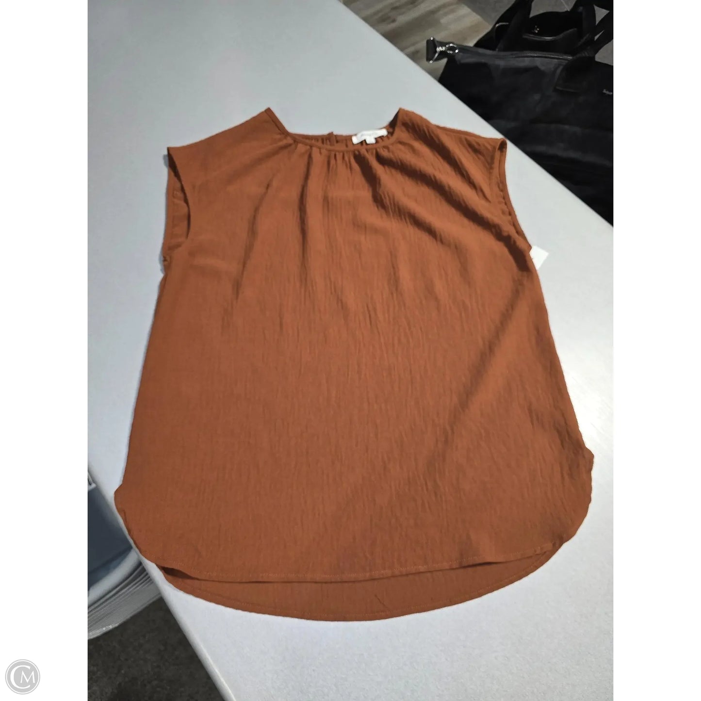 Top Sleeveless By Monday Fun In Brown, Size: L