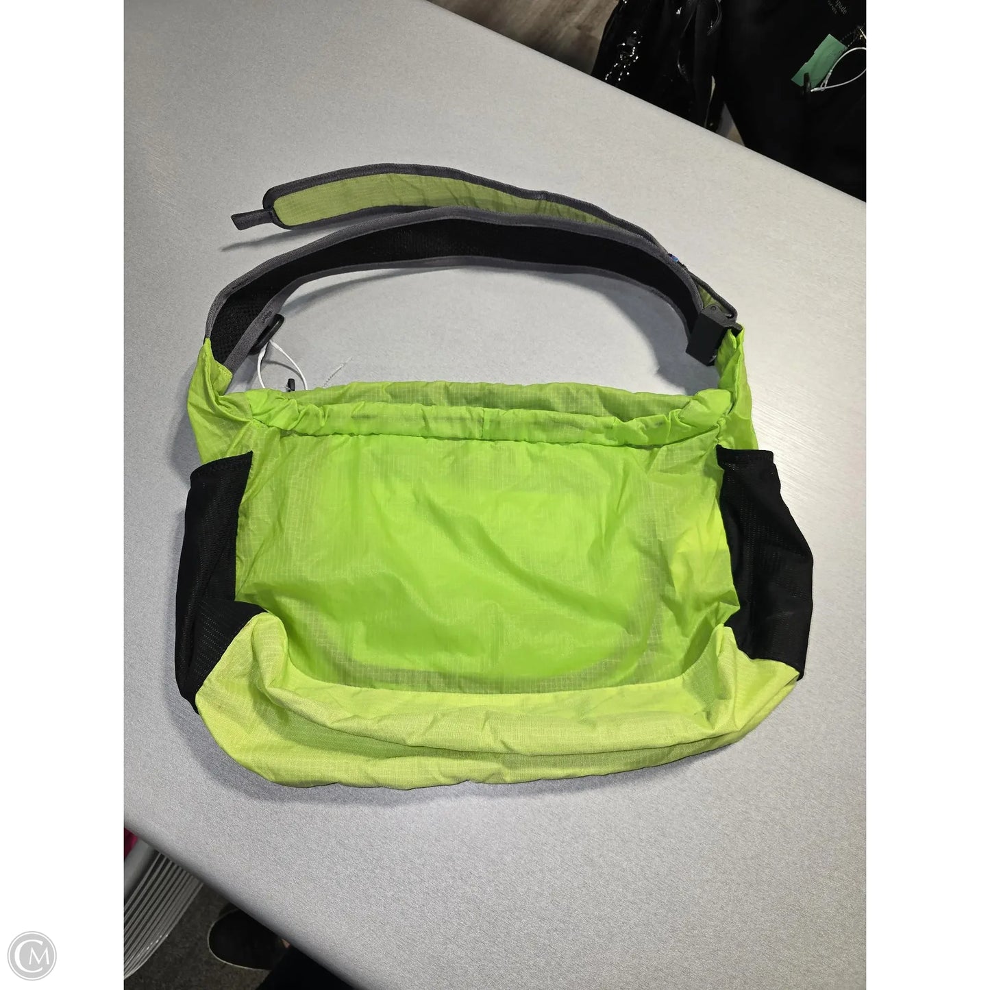 Handbag By Patagonia, Size: Medium