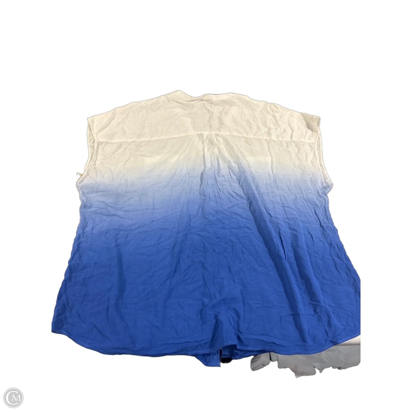 Top Short Sleeve By Torrid In White, Size: 2x