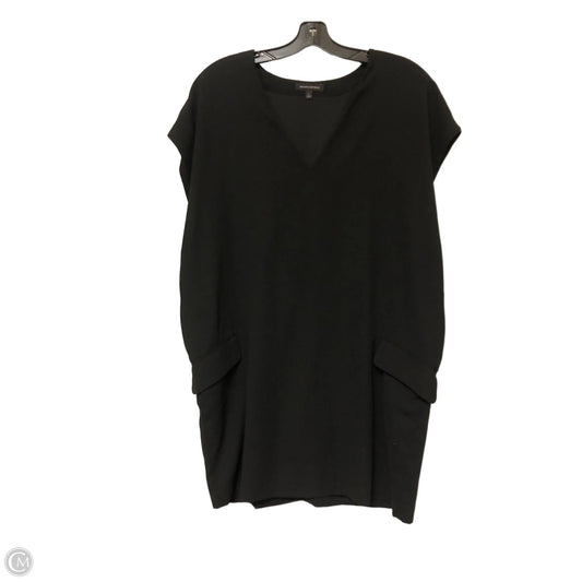 Dress Casual Short By Banana Republic In Black, Size: L