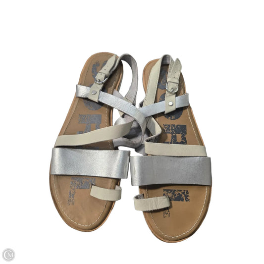 Sandals Flats By Sorel In Silver & Tan, Size: 9