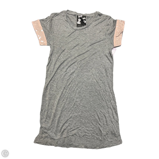 Dress Casual Short By Young Fabulous & Broke In Grey, Size: Xs