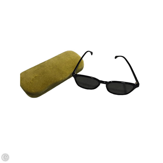 Sunglasses Luxury Designer By Gucci, Size: Medium