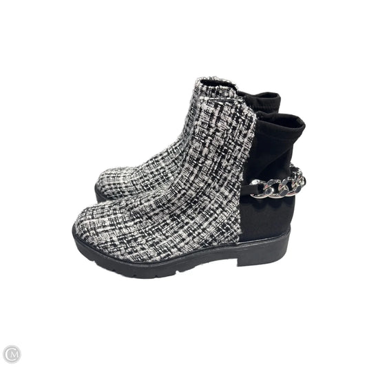 Boots Ankle Flats By Nine West In Black & White, Size: 8