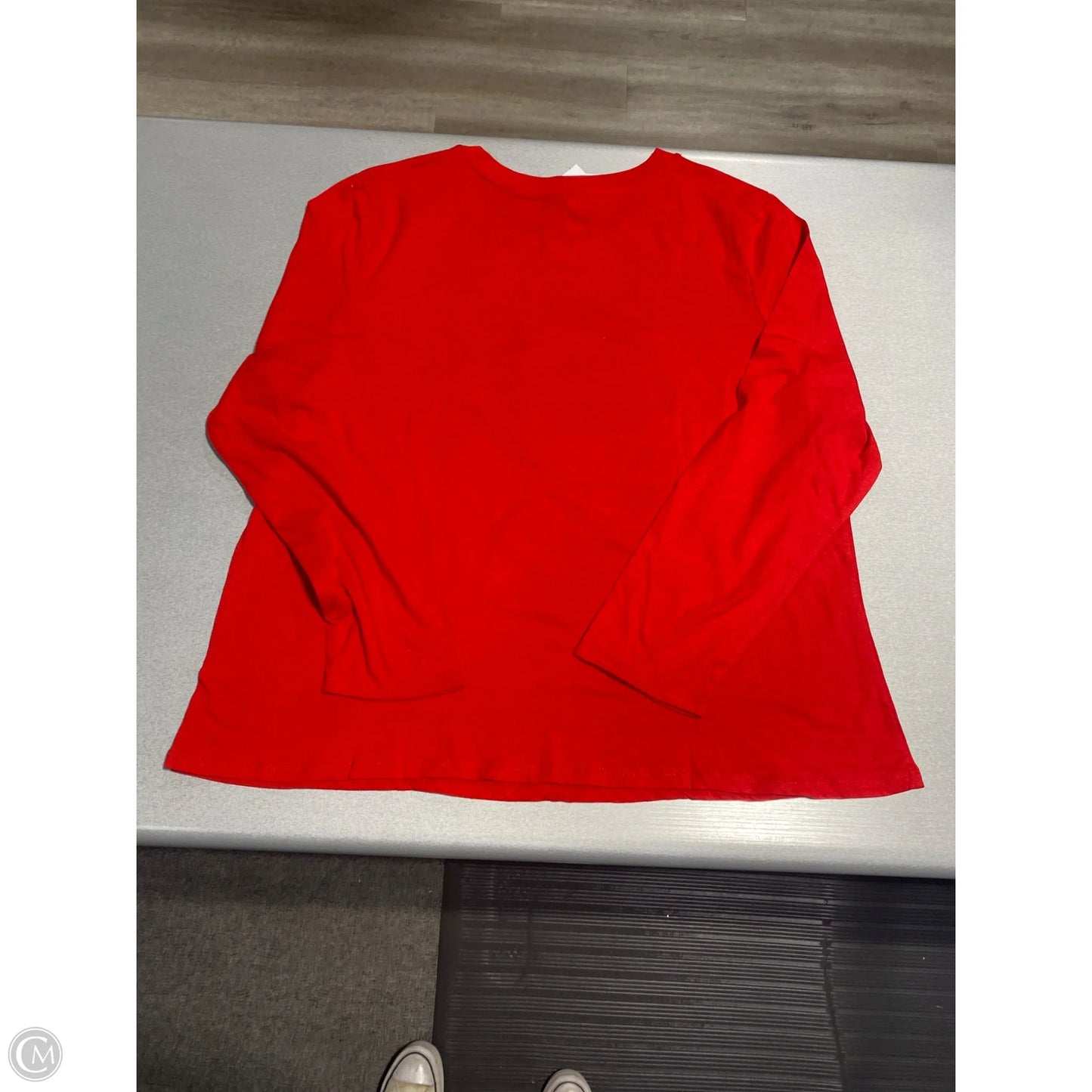 Top Long Sleeve By Disney In Red, Size: Xxl