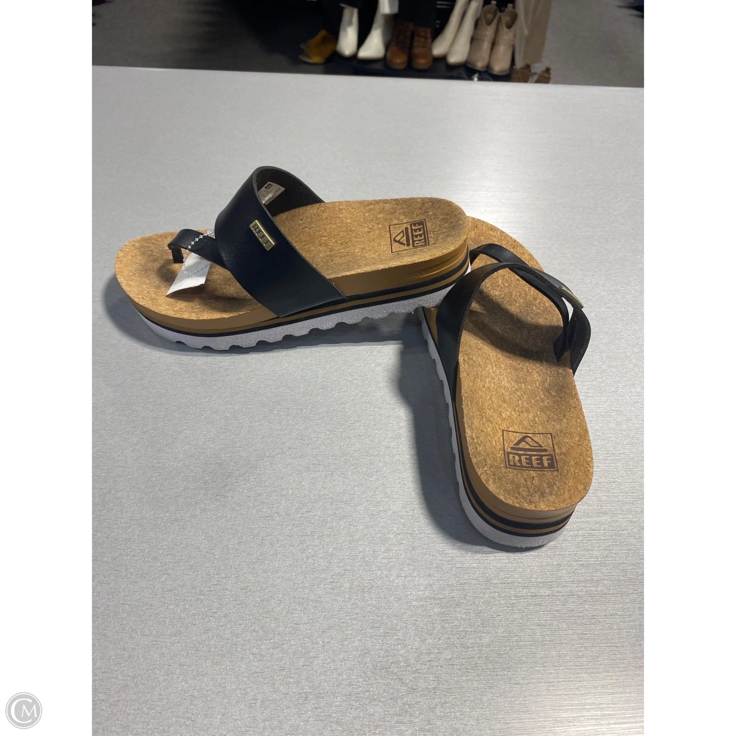 Sandals Flats By Reef In Black, Size: 7