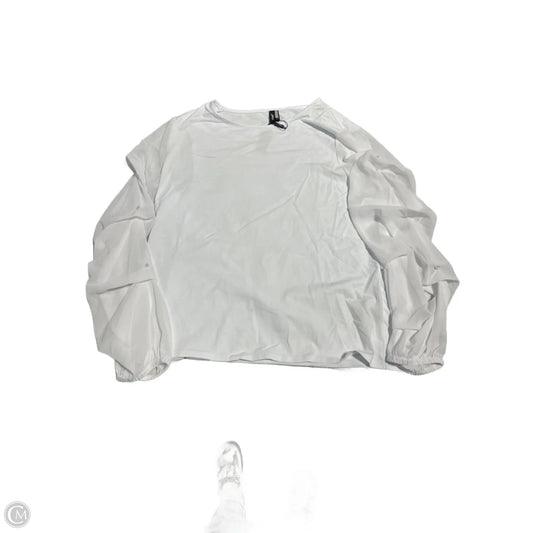 Top Long Sleeve By Cmb In White, Size: Xl