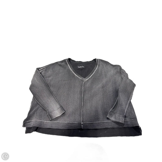 Top Long Sleeve By Pilcro In Grey, Size: M
