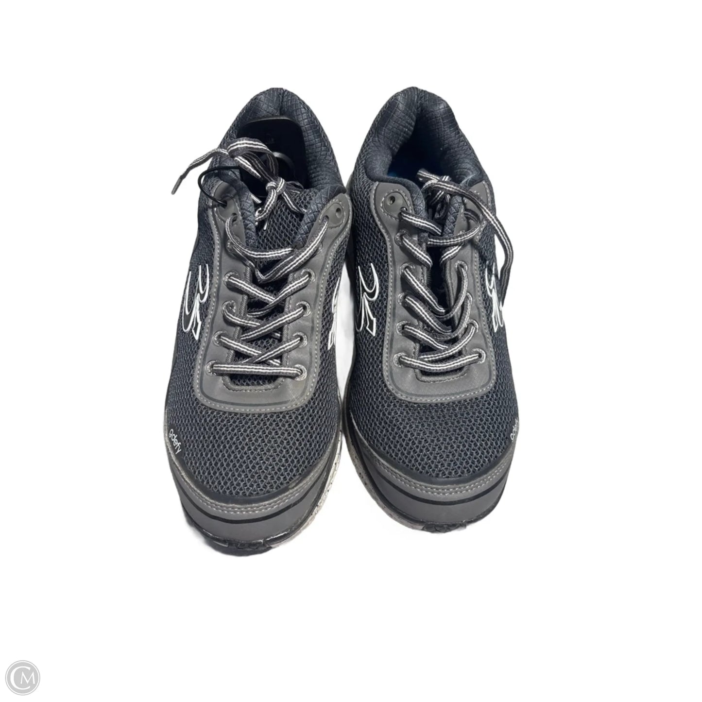 Shoes Athletic By Cmc In Grey, Size: 9