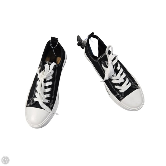 Shoes Flats By Maurices In Black, Size: 8.5