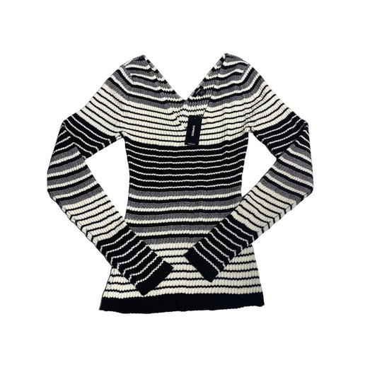 Top Long Sleeve By Express In Striped Pattern, Size: S