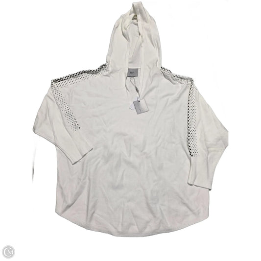 Sweater By Cmc In White, Size: Xl