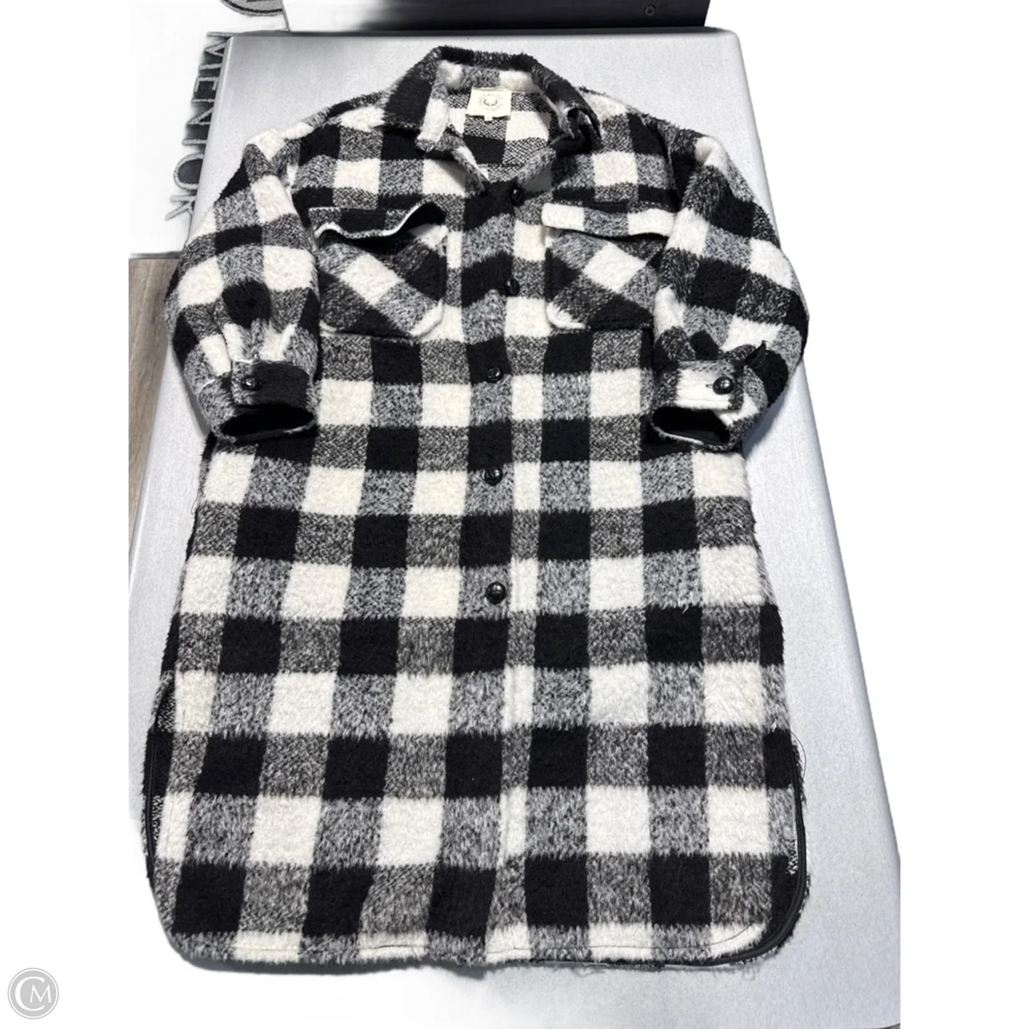 Jacket Shirt By Fantastic Fawn In Plaid Pattern, Size: S