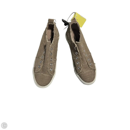 Shoes Flats By Corkys In Tan, Size: 7