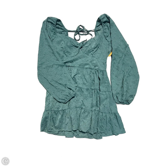 Dress Casual Short By Trixxi In Green, Size: L