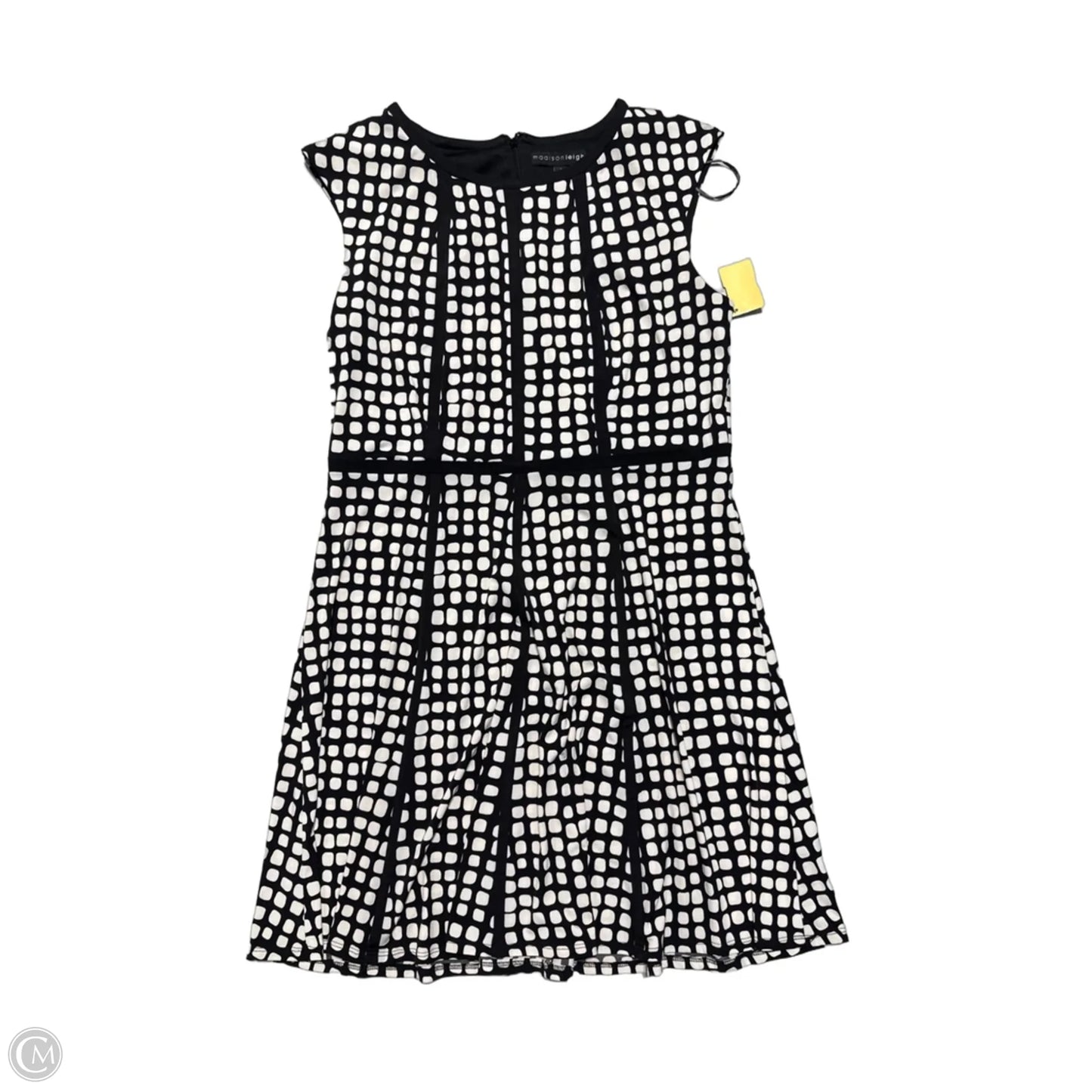 Dress Casual Short By Madison Leigh In Black & White, Size: Xl