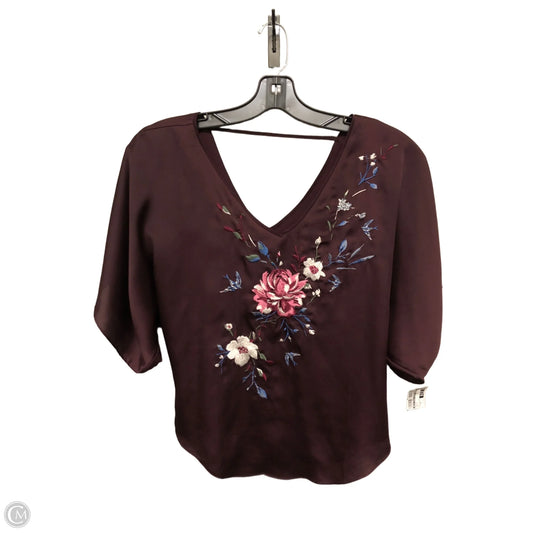 Top Short Sleeve By White House Black Market In Maroon, Size: Xs