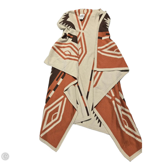 Shawl By Cmc In Tan, Size: Xl