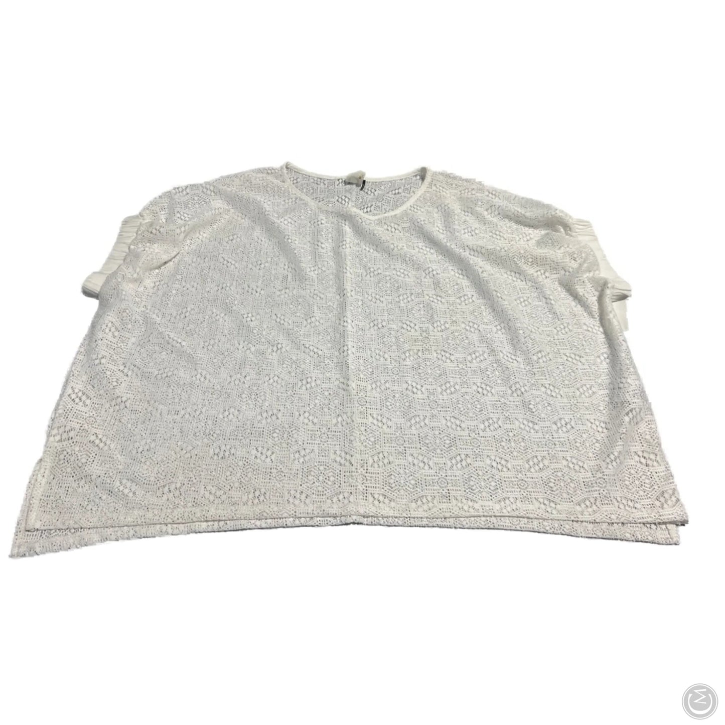 Top Short Sleeve By Akemi And Kin In Cream, Size: Xs