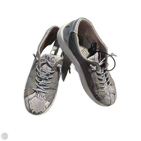 Shoes Flats By Hey Dude In Snakeskin Print, Size: 9