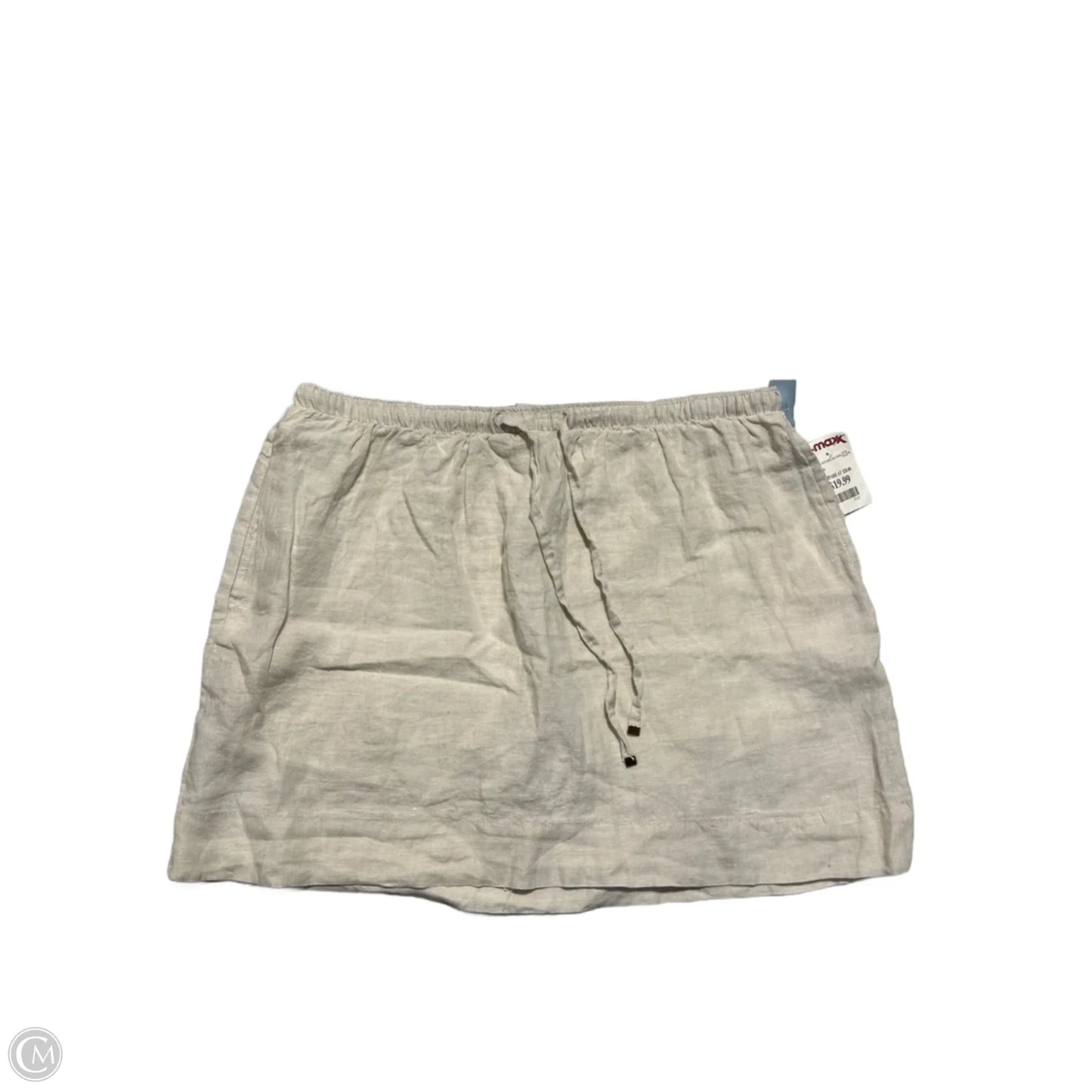 Skirt Mini & Short By C And C In Cream, Size: Xl