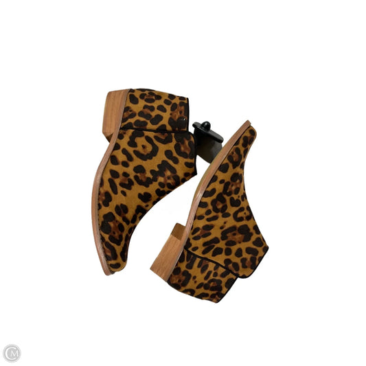 Boots Ankle Heels By Cmc In Animal Print, Size: 7
