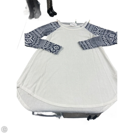 Top Long Sleeve By Cmc In Grey & White, Size: M