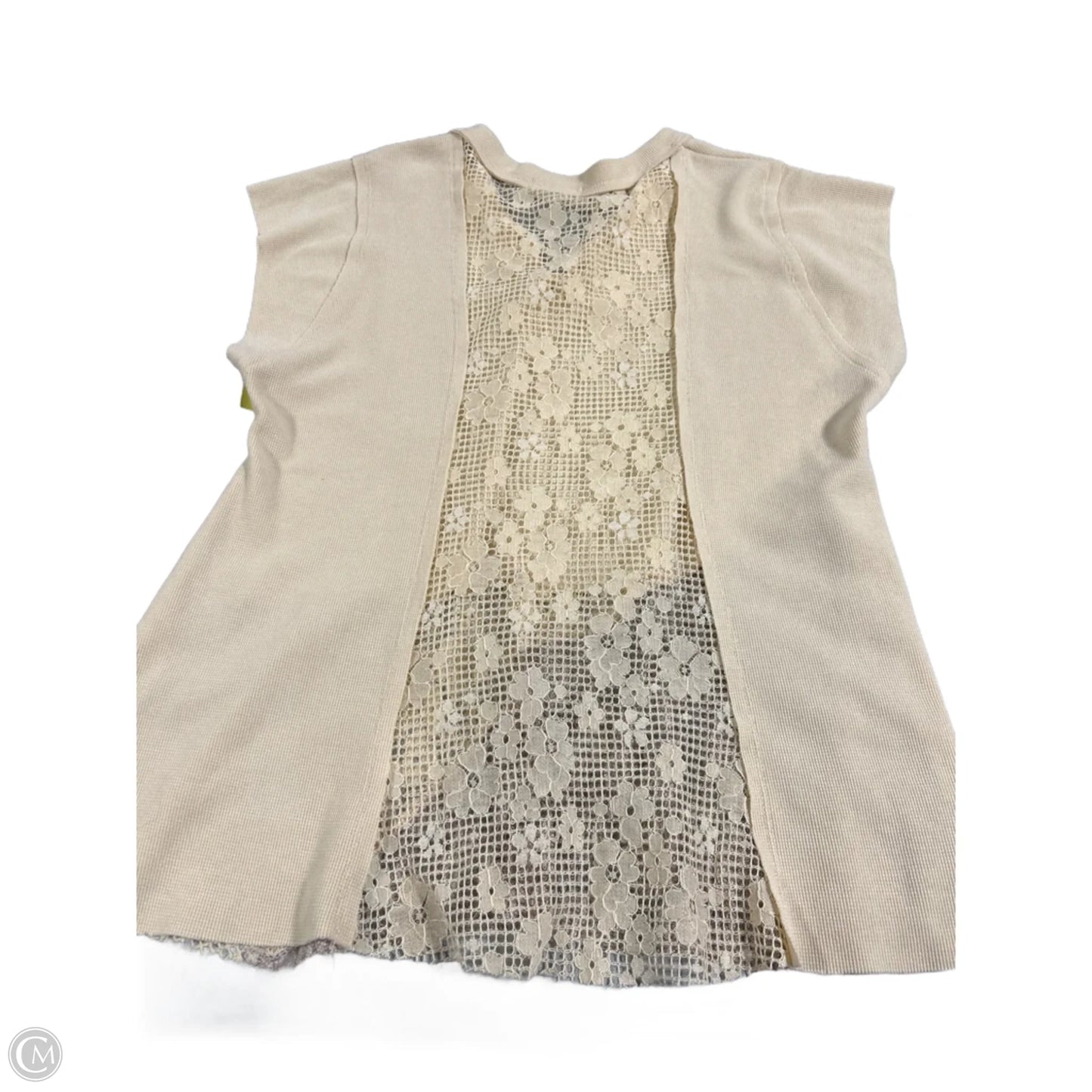 Top Short Sleeve By Gimmicks In Cream, Size: M