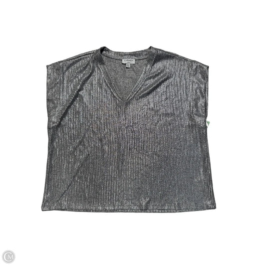 Top Short Sleeve By Carmen By Carmen Marc Valvo In Silver, Size: 1x