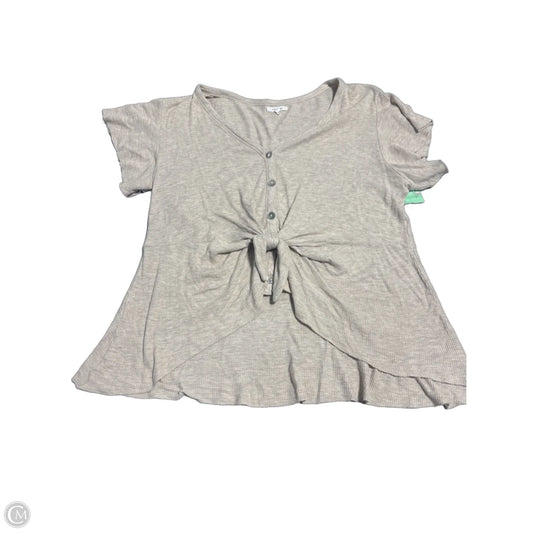 Top Short Sleeve By Maurices In Beige, Size: Xl