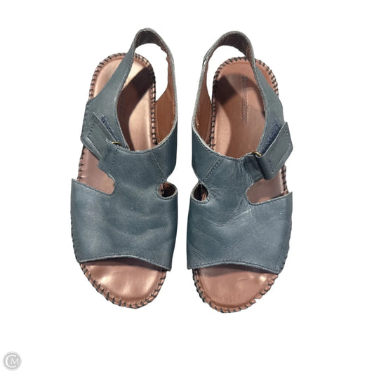 Sandals Flats By Naturalizer In Grey, Size: 6.5