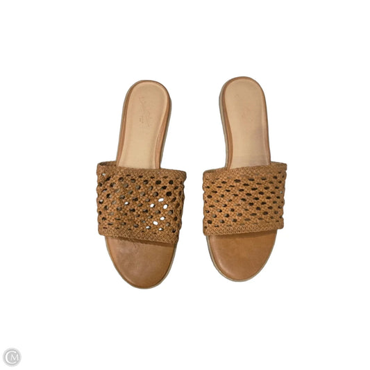 Sandals Flats By Universal Thread In Brown, Size: 8