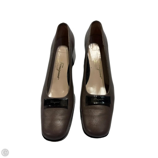 Shoes Luxury Designer By Ferragamo In Brown, Size: 9.5
