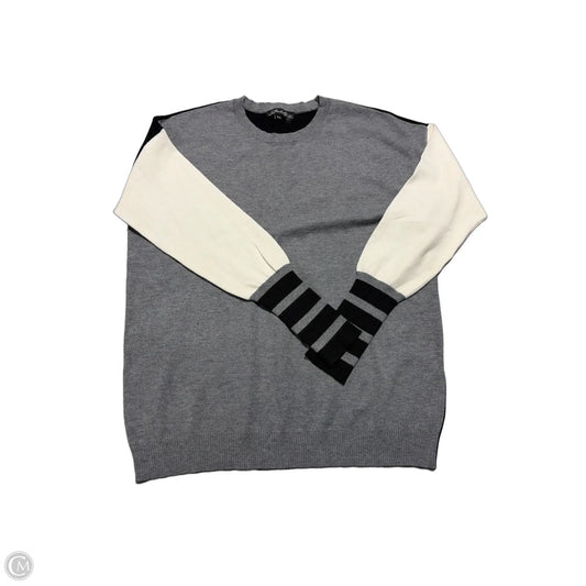 Top Long Sleeve By Charlie B In Grey, Size: S