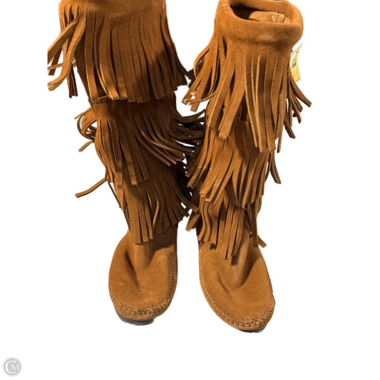Boots Knee Flats By Minnetonka In Brown, Size: 8