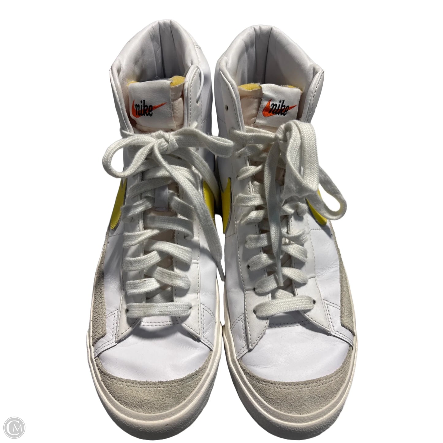 Shoes Sneakers By Nike In White & Yellow, Size: 10.5