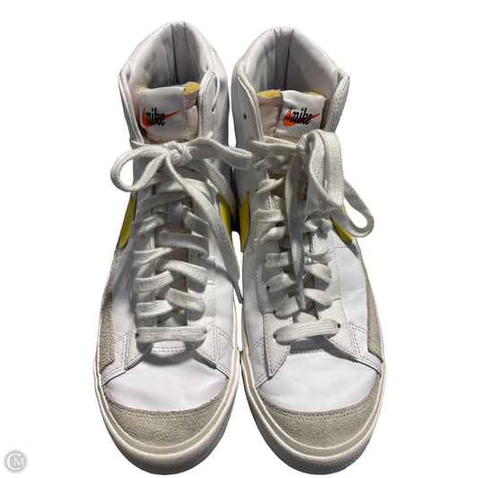 Shoes Sneakers By Nike In White & Yellow, Size: 10.5