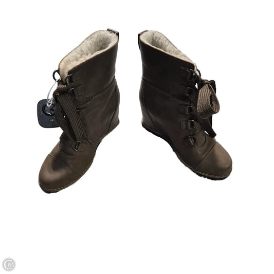 Boots Mid-calf Flats By Universal Thread In Brown, Size: 7