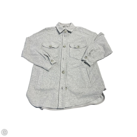 Top Long Sleeve By Yest In Grey, Size: S