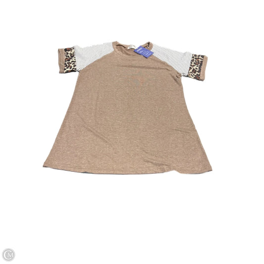 Top Short Sleeve By Cmc In Brown, Size: M