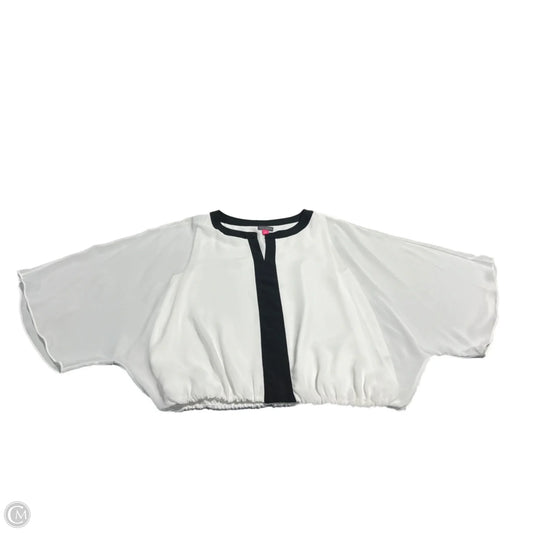 Top Long Sleeve By Vince Camuto In White, Size: S